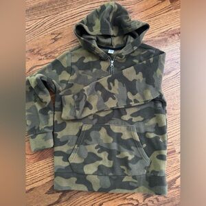 Boys’ fleece camo quarter zip hoodie size large